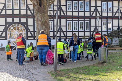 250319_bu_vvv_muellsammlung