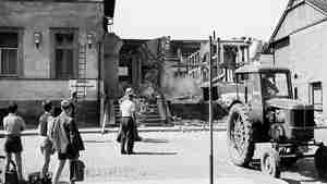 Der Burgdorfer Bahnhof wird 1959 umgebaut.
