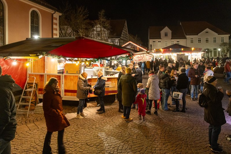 40. Traditioneller Weihnachtsmarkt rund um die St. Pankratius-Kirche