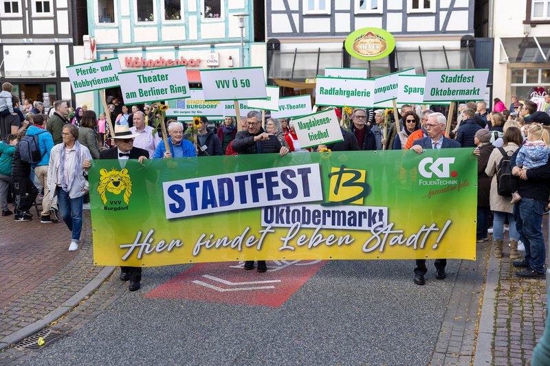 Einzug der Festredner