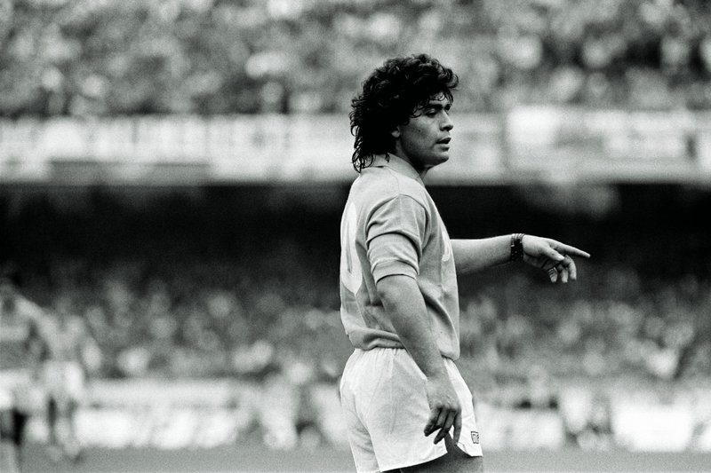 Spielszenen mit Diego Maradona 2