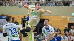 TSV_Burgdorf_U23_Thorge_Lutze_beim_Torwurf