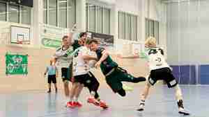 U23_Torge_Lutze_im_Zweikampf