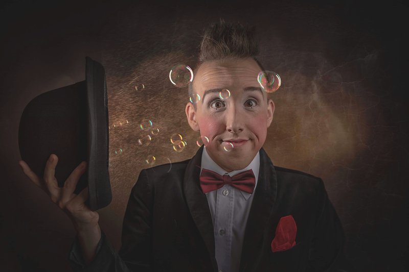 Walk-Act mit Clown Momo